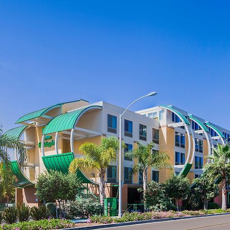 Holiday Inn Oceanside Marina Camp Pendleton By Ihg Exterior foto