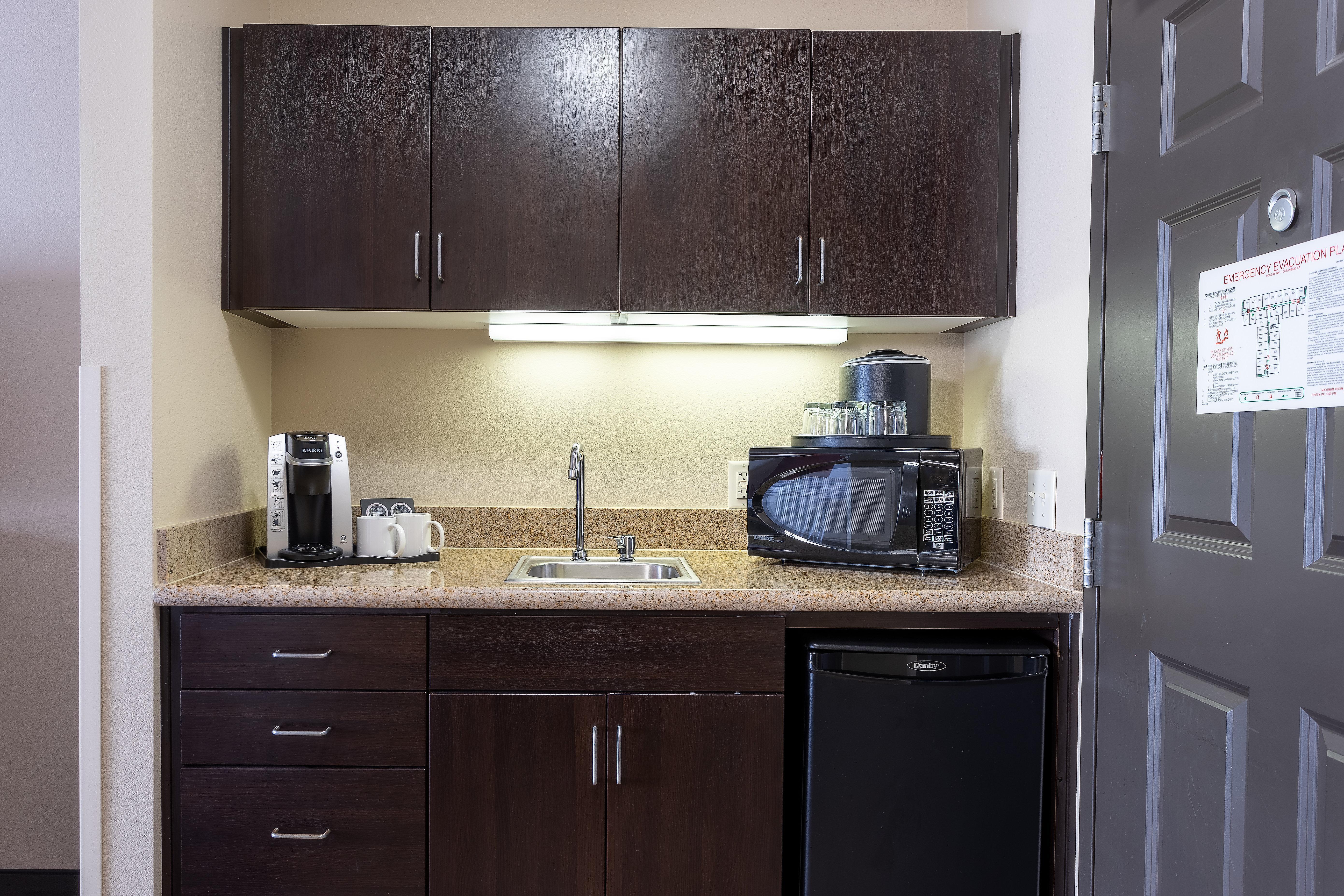 Holiday Inn Oceanside Marina Camp Pendleton By Ihg Exterior foto